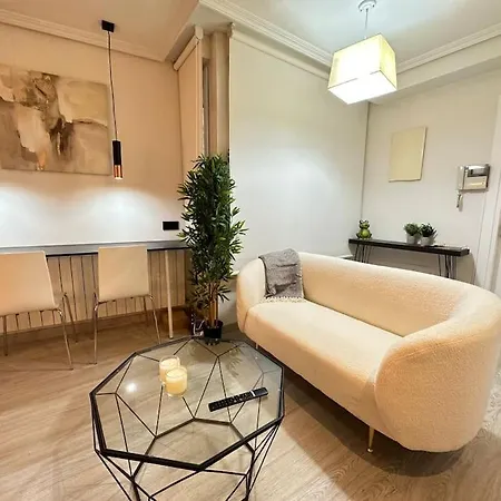 Amazing Suite, Center Vigo